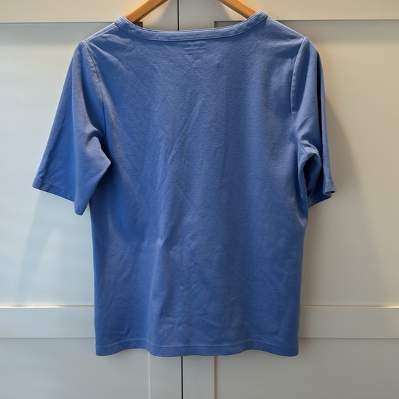 Lands' End periwinkle jersey knit v-neck t-shirt size Medium - Picture 7 of 7